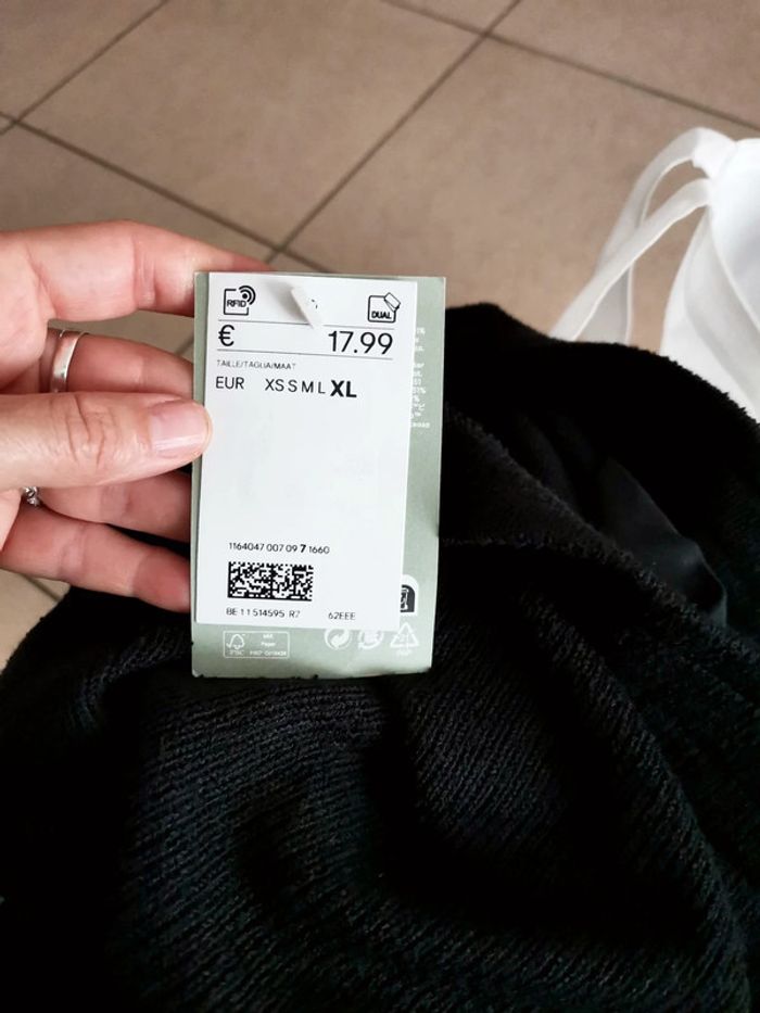 Short noir grande taille neuf avec étiquette - photo numéro 4