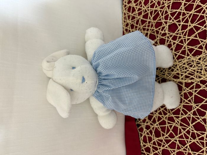 Doudou peluche Lapin blanc tablier bleu blanc vichy Klorane - photo numéro 5