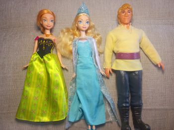 Lot 3 poupées la reine des neiges
