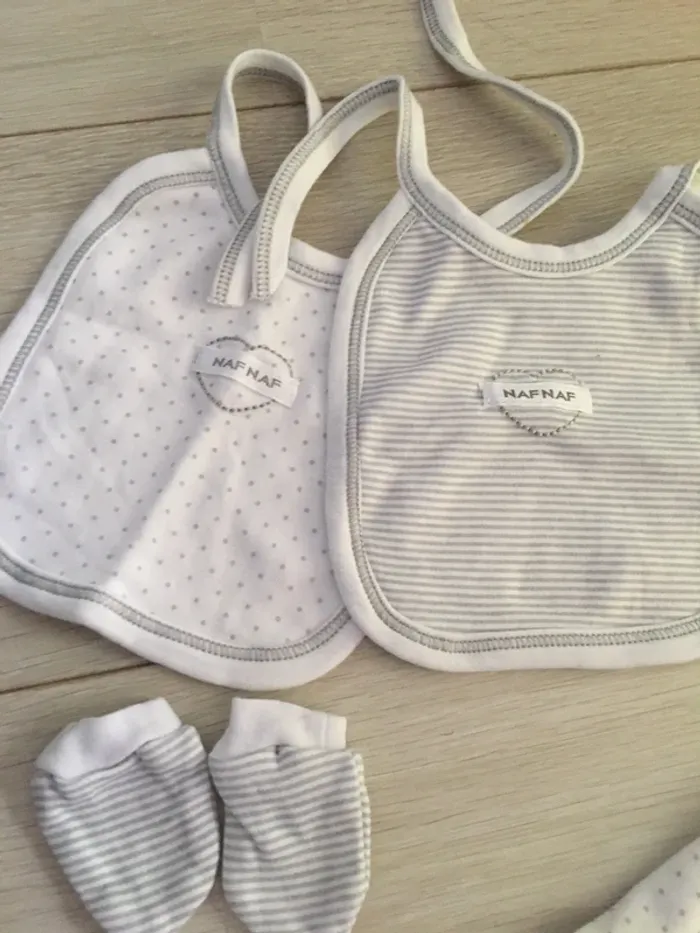 Ensemble naissance Neuf Naf naf - photo numéro 4