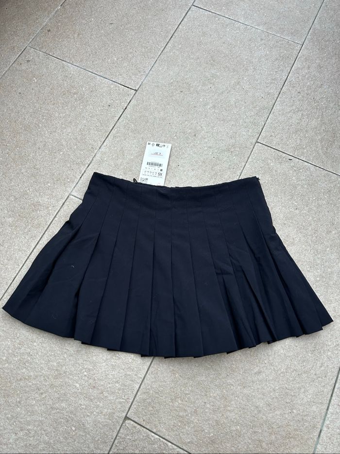 Jupe plissée bleu marine femme Zara