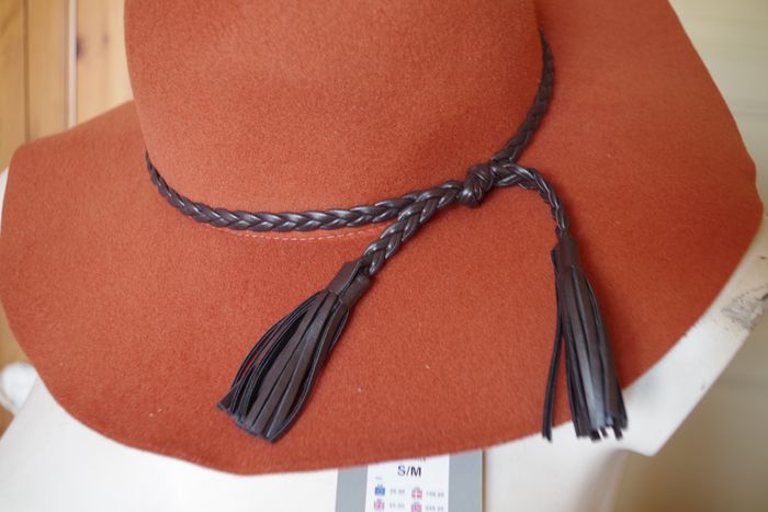 Vero Moda Chapeau Kisser orange et marron - photo numéro 4