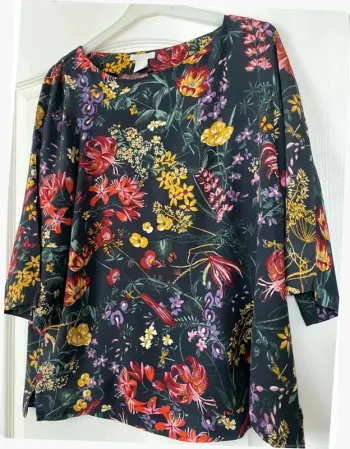 Haut fluide fleuri manche 3/4 H&M