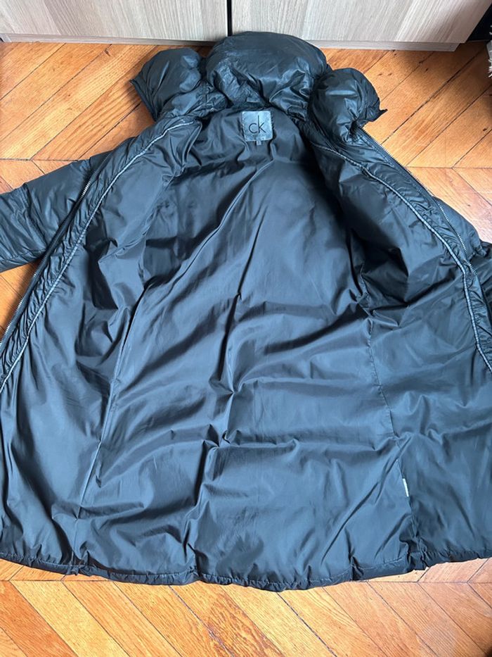 Magnifique doudoune Calvin Klein Très chaude et agréable Taille L - photo numéro 10