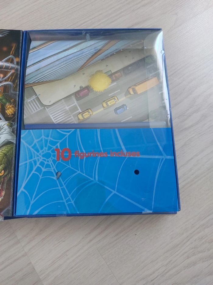 Coffret livre Spiderman avec figurines - photo numéro 4