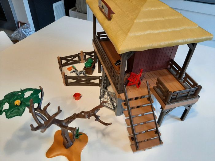Playmobil centre de soins pour animaux sauvages Oambati Station - photo numéro 4