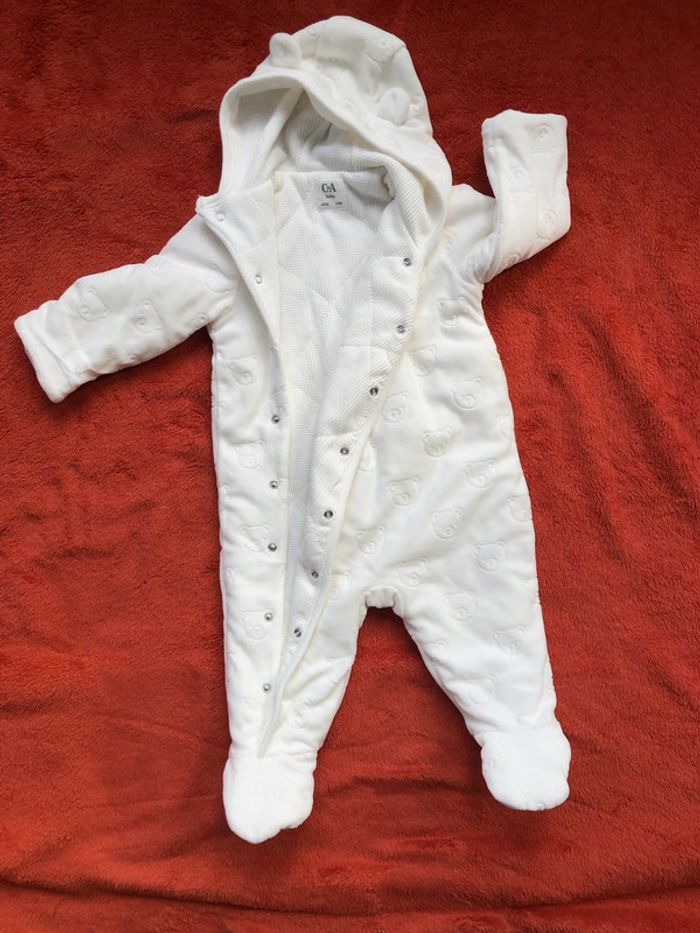 Combinaison/ Surpyjama ourson en velours - 6 mois - photo numéro 2