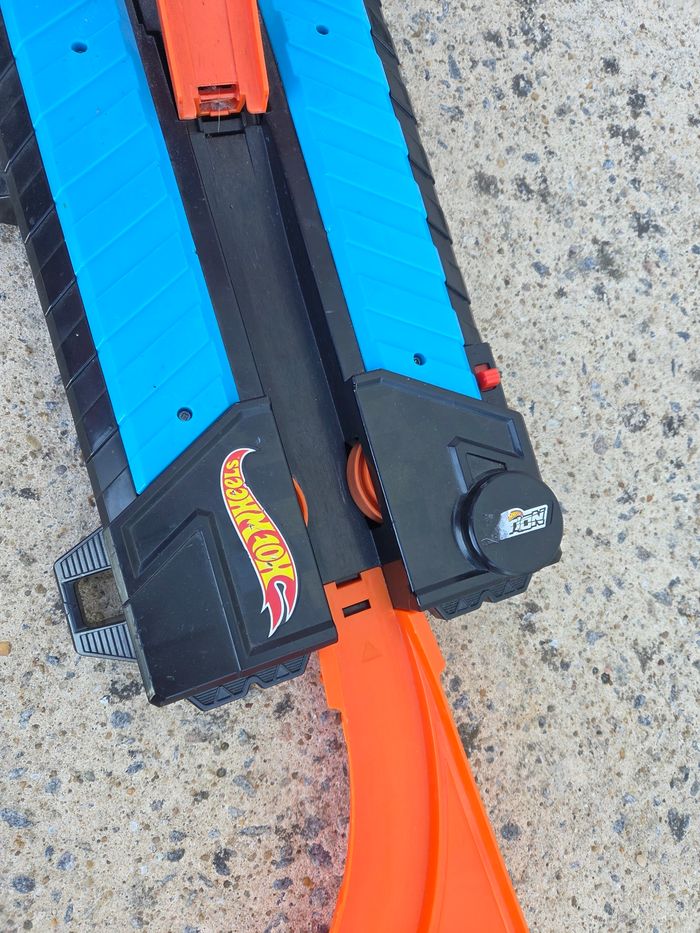 Circuit hot wheels - photo numéro 2