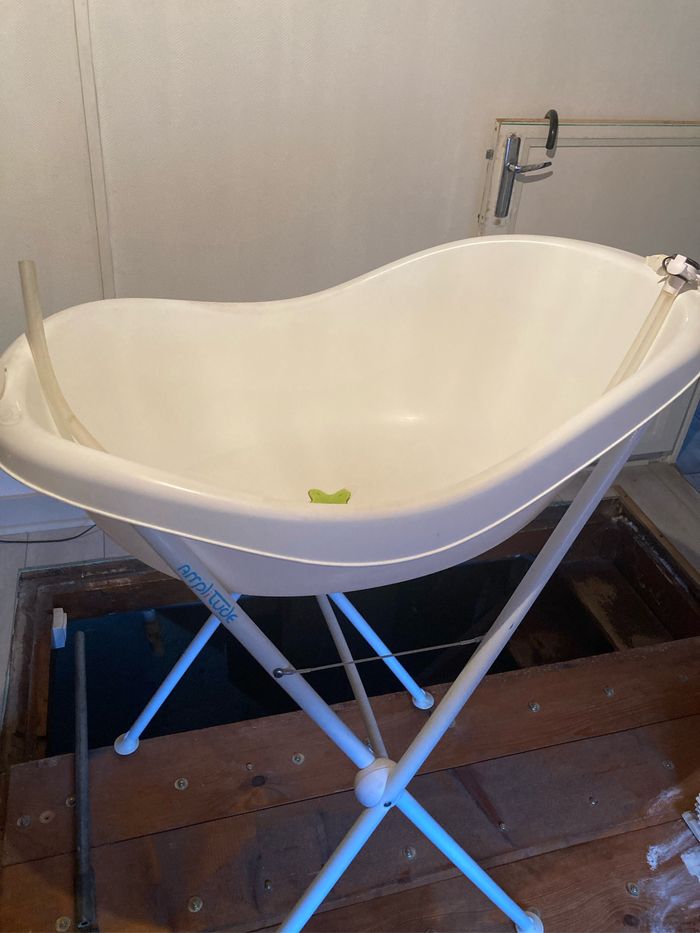 Baignoire bébé en hauteur - photo numéro 3