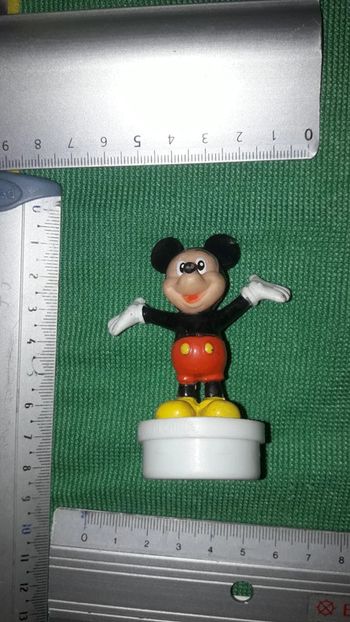 Mickey  figurine