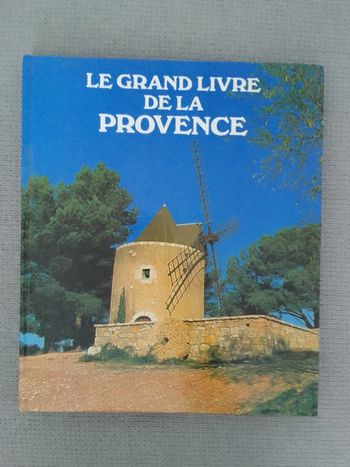 Le grand livre de la Provence