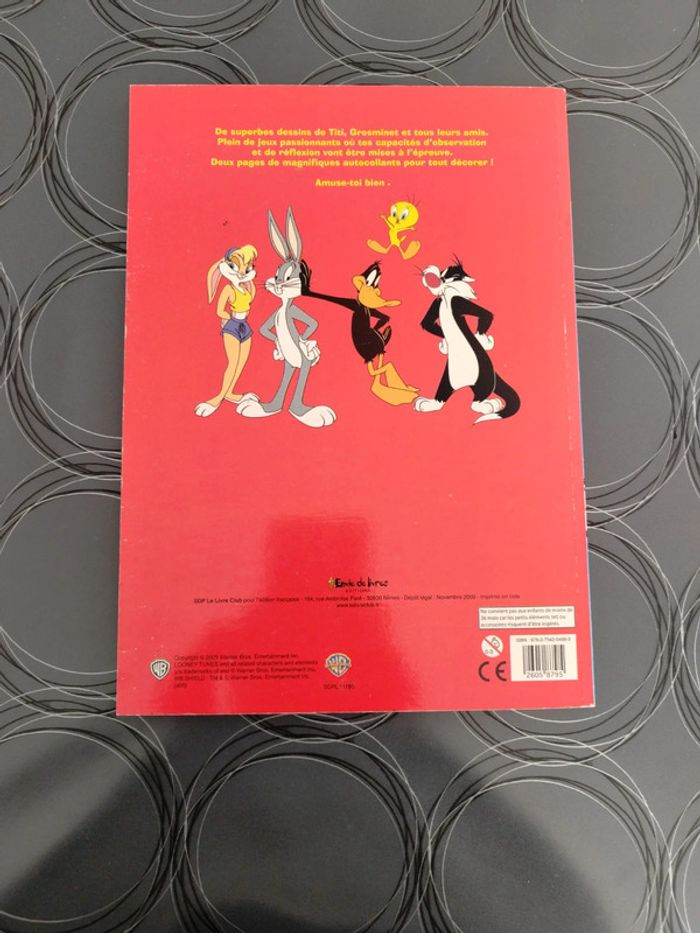 Livre de jeux et coloriage comme neuf - photo numéro 2