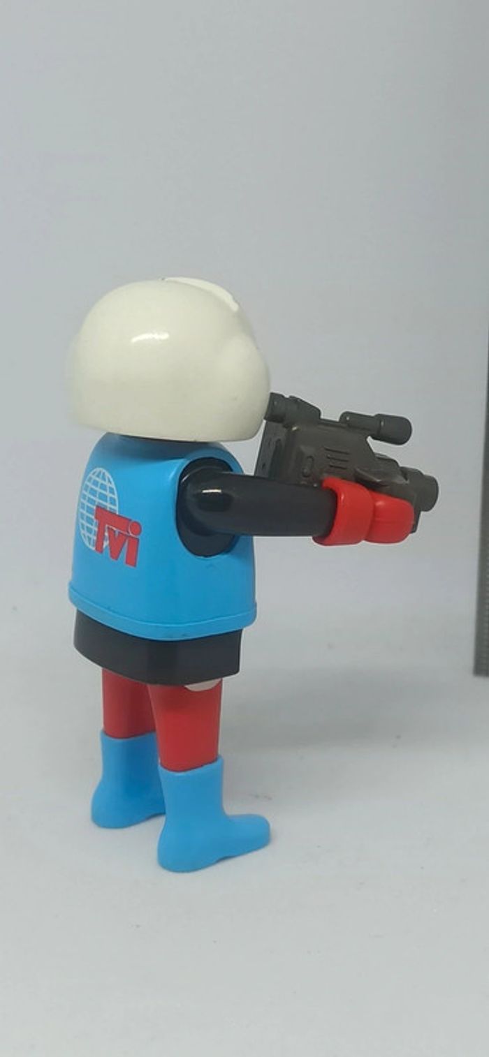 Homme journaliste cameraman avec caméra playmobil - photo numéro 3
