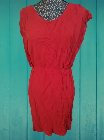 Robe dos demi nus