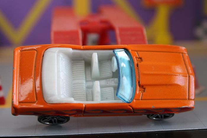Hot wheels Chevrolet Camaro convertible 69 - photo numéro 9