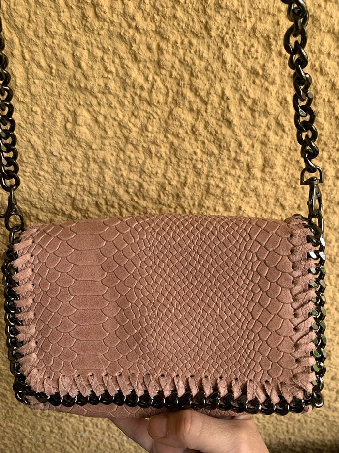 Petit sac en cuir italien avec finition effet python - photo numéro 5