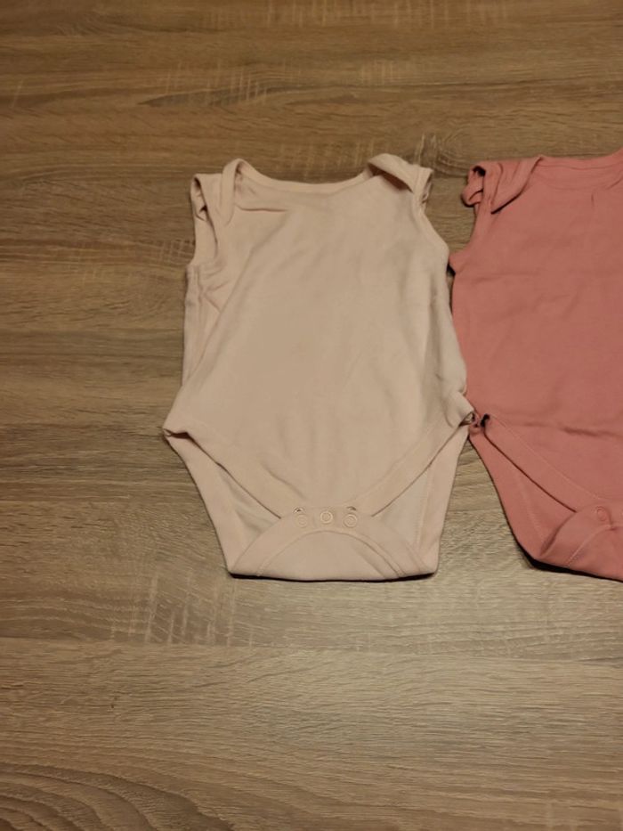 Lot 2 body sans manche