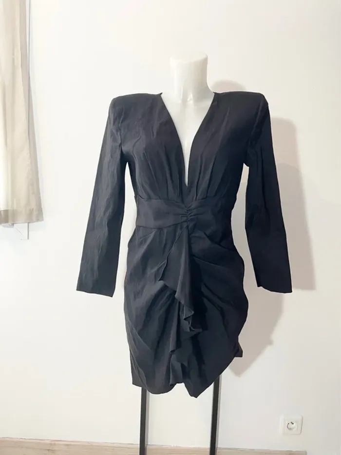 Robe noire Zara