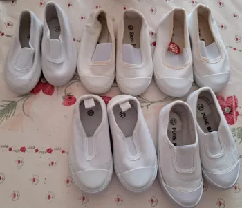 Paire de pantoufles de gymnastique