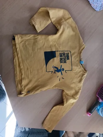 Pull jaune