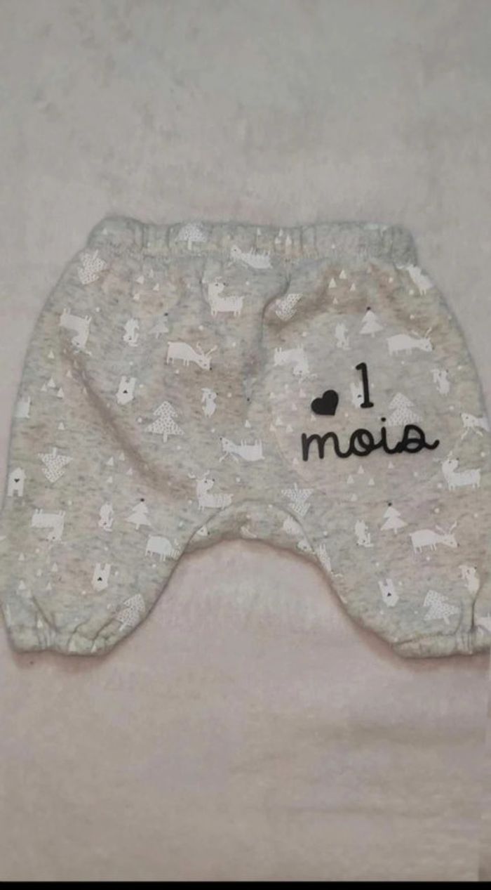 Pantalon  Noël 1 mois - photo numéro 3