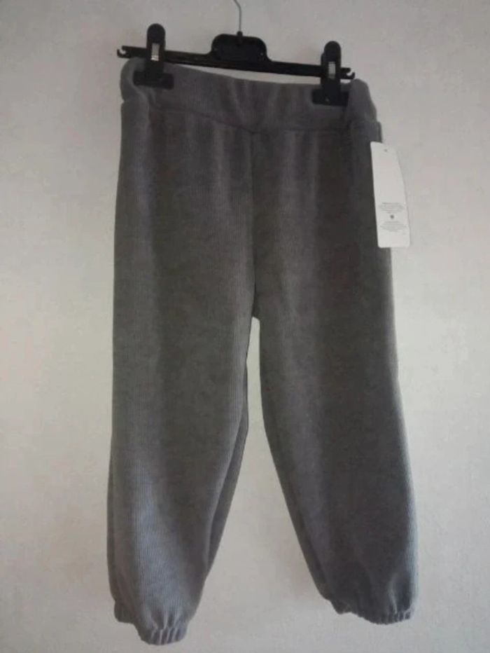 Ensemble jogging Stitch neuf - photo numéro 2