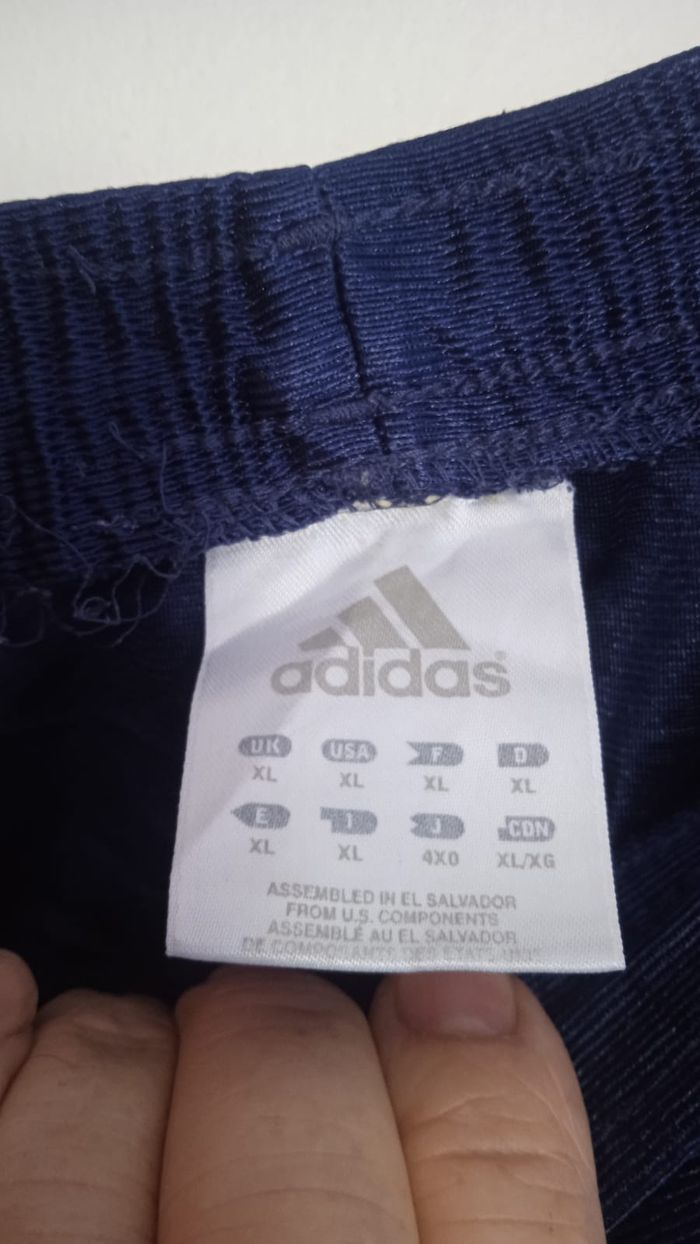 Short Pièce rare XL – Adidas bleu brillant, prêt à scorer ! - photo numéro 7