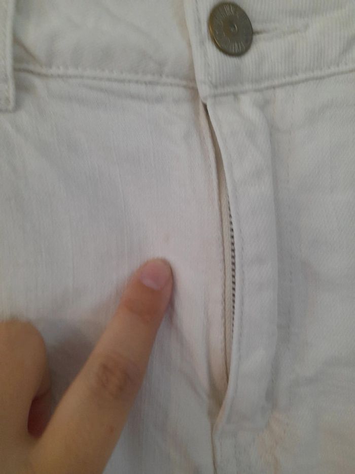 Short blanc en jeans. Taille 34. - photo numéro 4