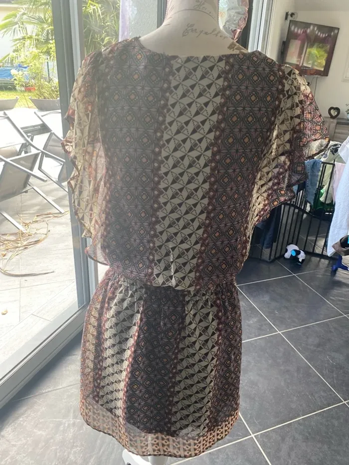 Robe cintrée demi saison. - photo numéro 2