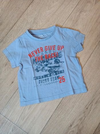 23. T-shirt Kiabi 3ans 90-97cm