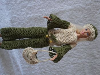 Barbie et sa jolie combinaison kaki/écru