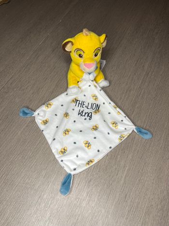Doudou Simba le roi lio The Lion King disney baby neuf sans étiquette
