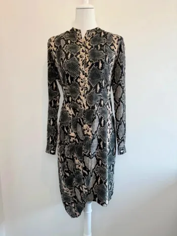 Robe en soie Boss Orange léopard femme taille 38 comme neuve