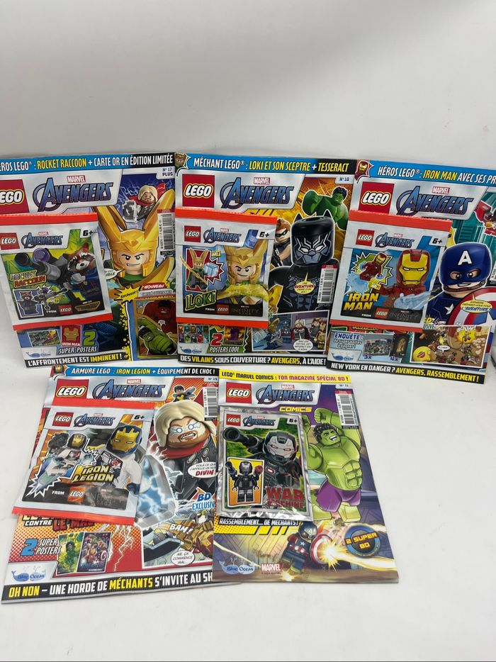 Lot de 5 livres D’activités Magazines Lego Avenger Avec leurs figurines Neuf