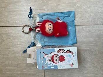Popmart Labubu The Monsters Pin For Love (N-Z) Lettre X