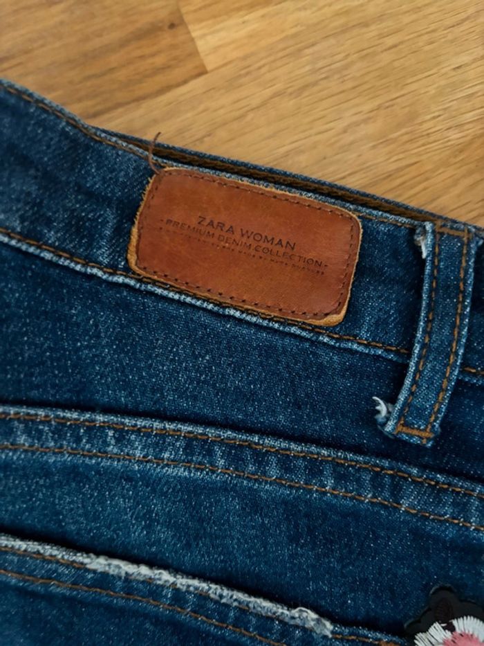Jeans zara fleurie - photo numéro 4