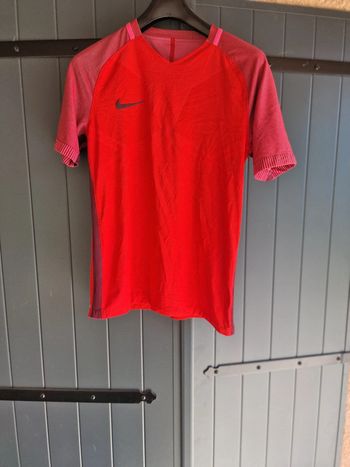 Nike T-shirt d'Entraînement AeroSwift Strike Fire - Rouge/Noir