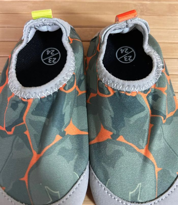 Chaussure aquatique orange et verte 23/24 - photo numéro 5