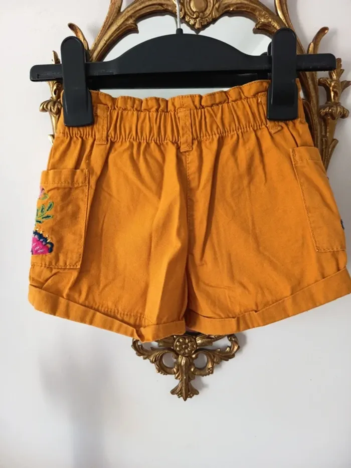 Short brodé - photo numéro 3
