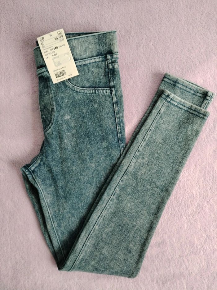 Jegging fin neuf bleu délavé H&M 10 ans