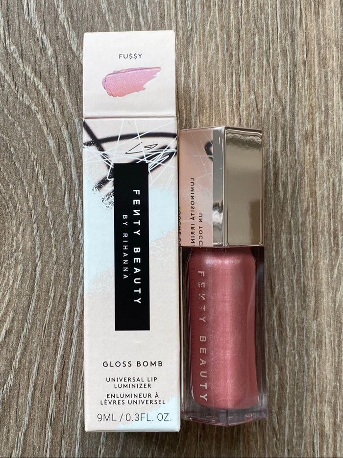 Fenty Beauty Gloss Bomb