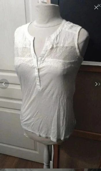 Top débardeur blanc neuf dentelles Naf Naf t 36