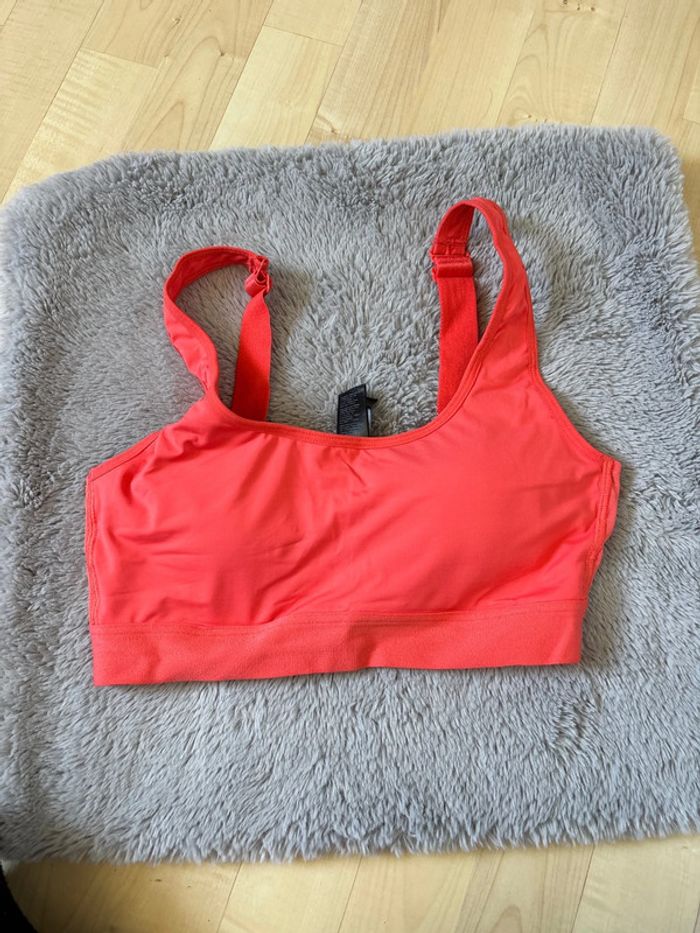 Brassiere