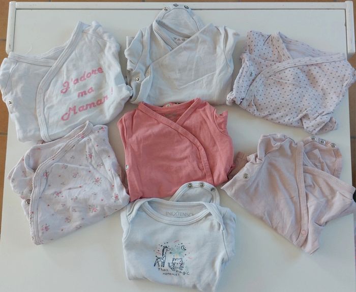 Lot 8 bodies ML fille 1 mois