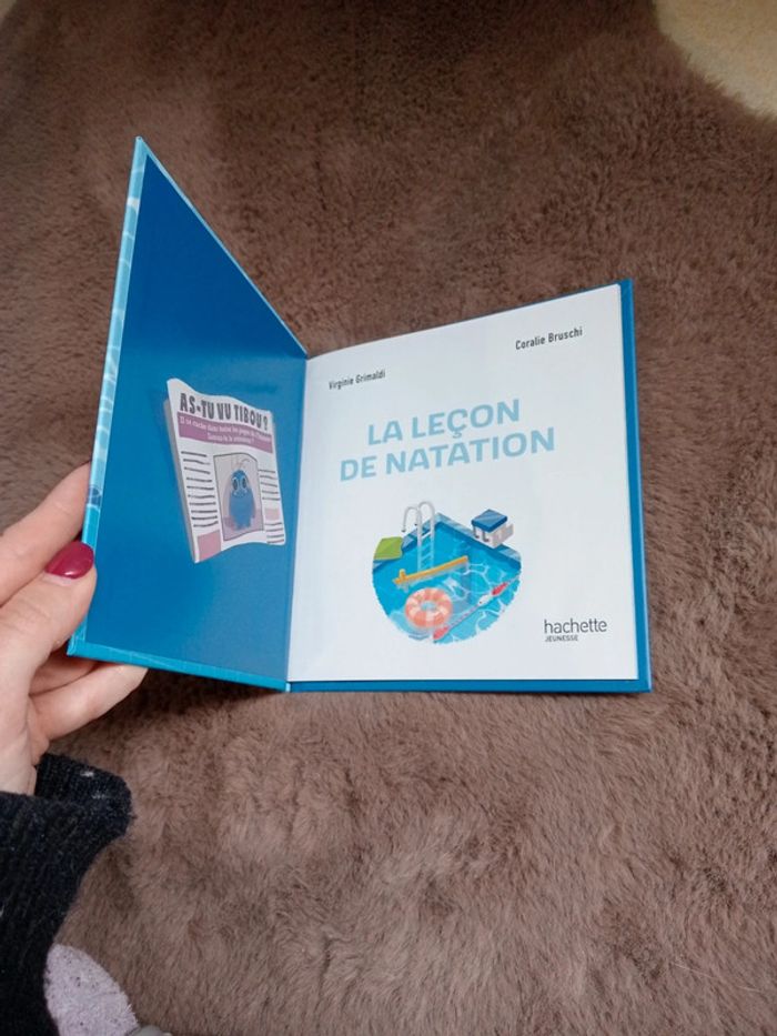 Livre Hachette la leçon de natation - photo numéro 3