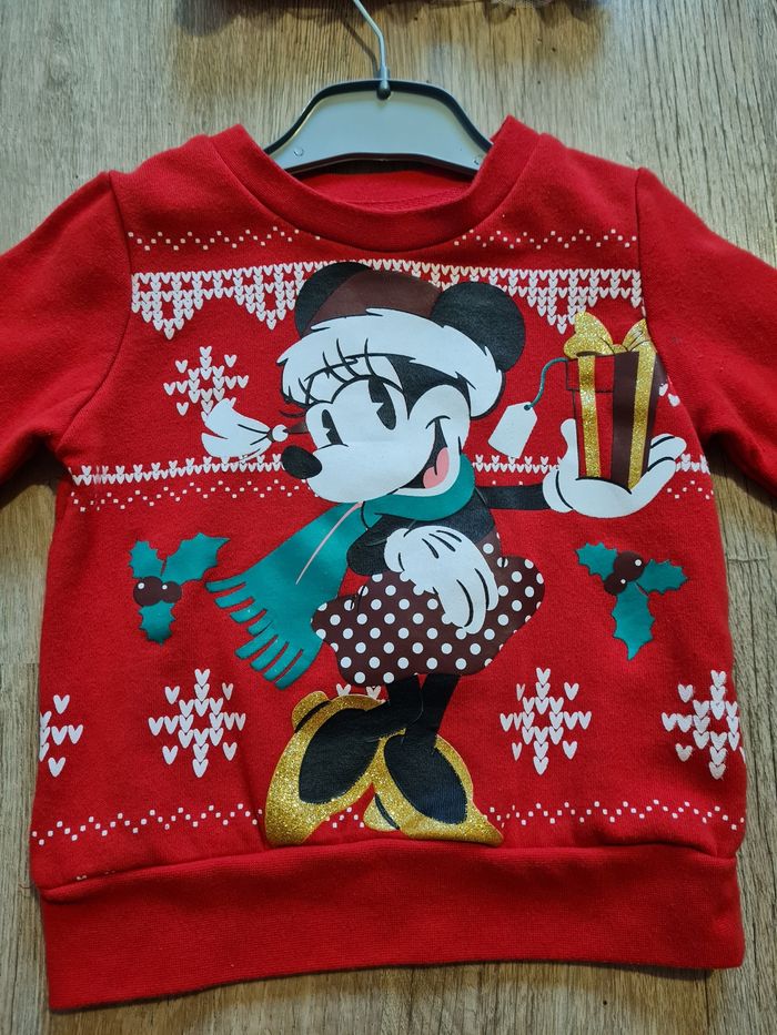 Pull Minnie 3 ans + bonnet de Noëldisn - photo numéro 2