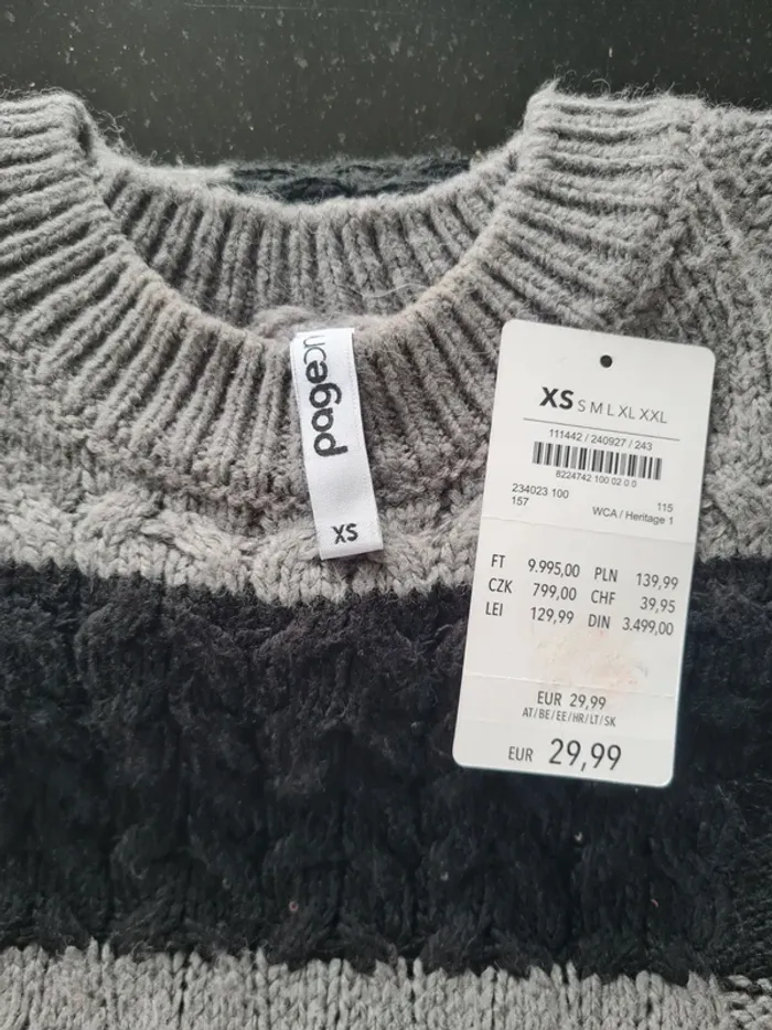 ● Taille S ● Robe pull Neuve - photo numéro 2
