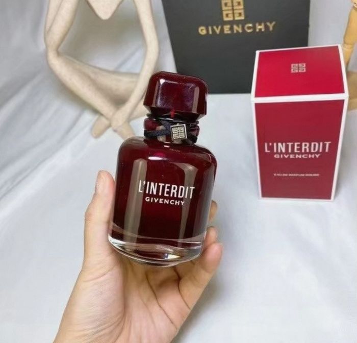Parfum Givenchy - photo numéro 2