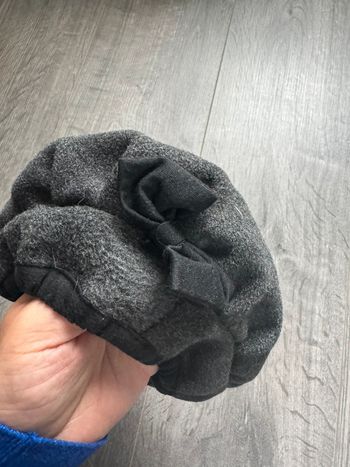 Béret gris et noir fille 6/8 ans