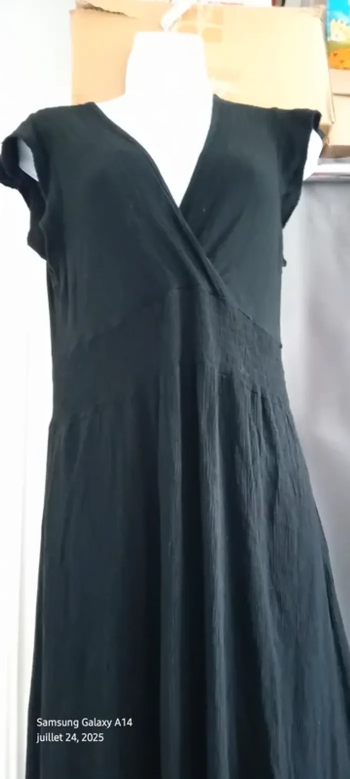 Robe noire très longue effet plissé cache cœur taille smock femme 38/40 made in italy - photo numéro 3